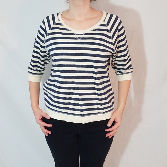 Cute sporty top - Picture 7 of 7